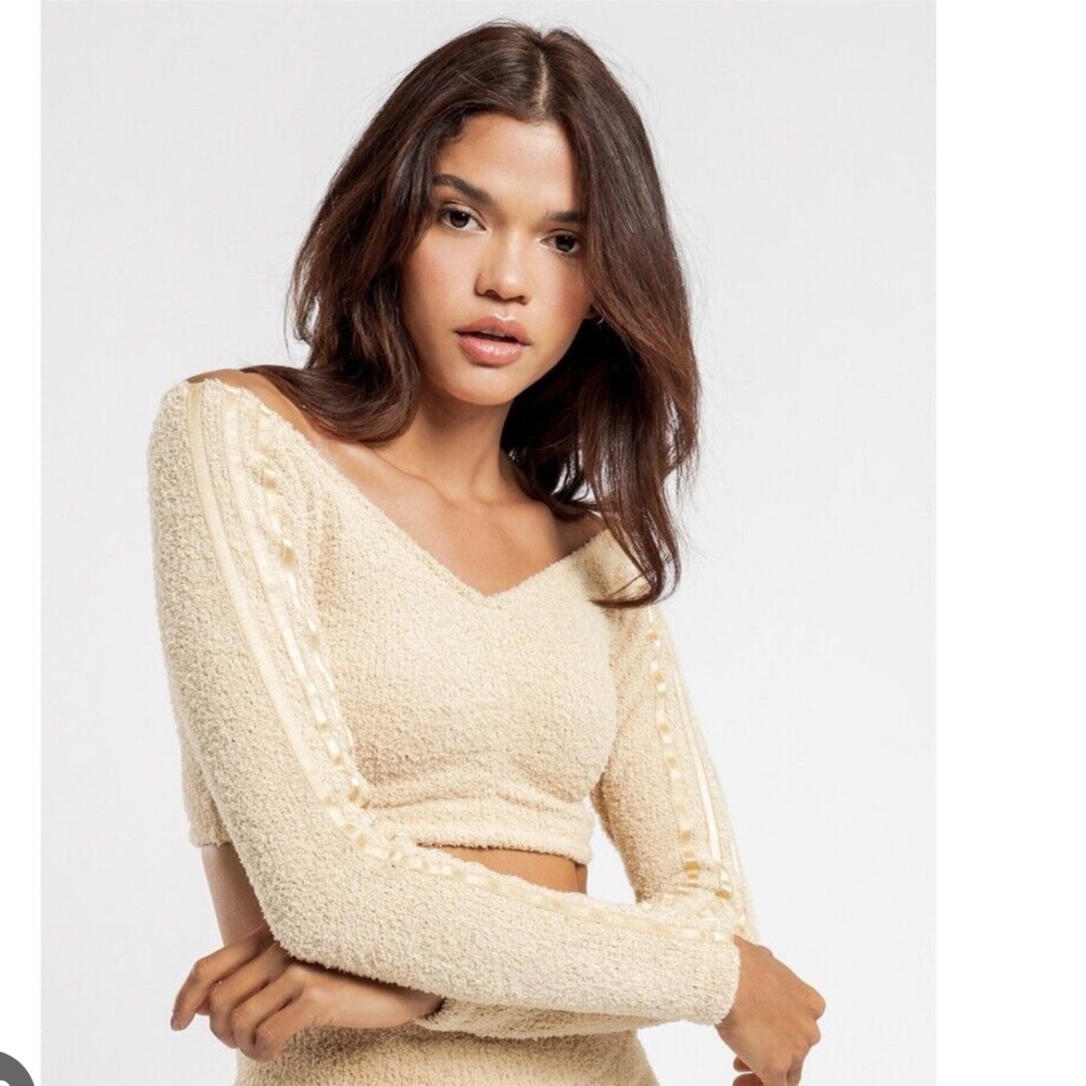 Adidas Fluffy Crop Top(NWT)